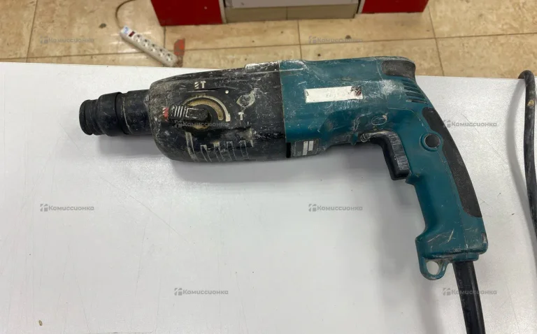 Перфоратор Makita HR2450
