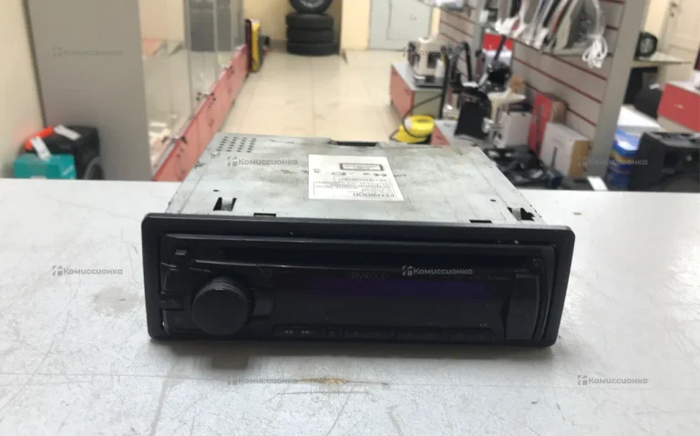 Автомагнитола Kenwood KDC-3054U