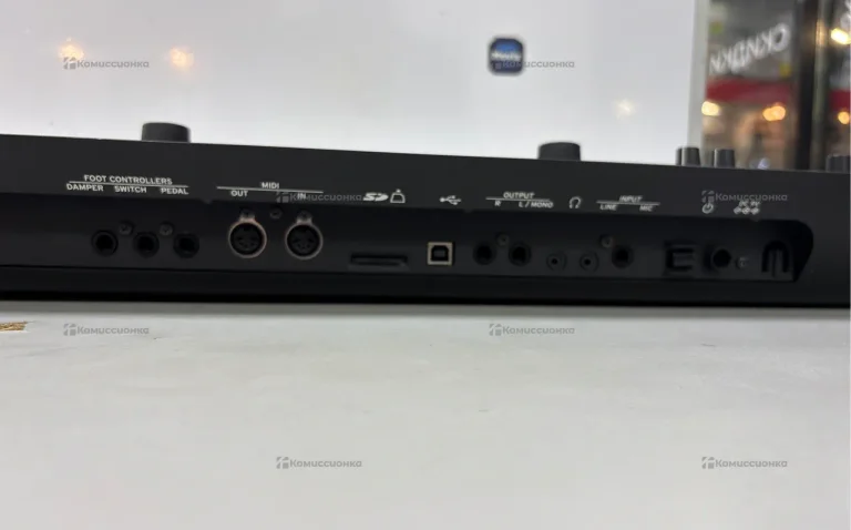 Рабочая станция синтезатора KORG KROSS2 61