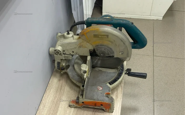 Торцовочная пила makita LS1040