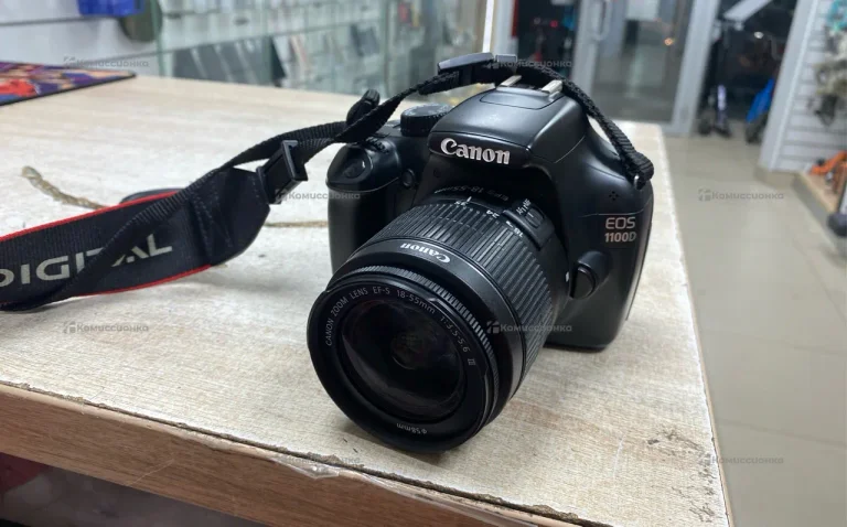 Фотоаппарат  Canon EOS 1100D
