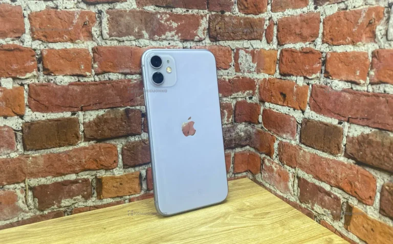 Apple iPhone 11 4/64 ГБ