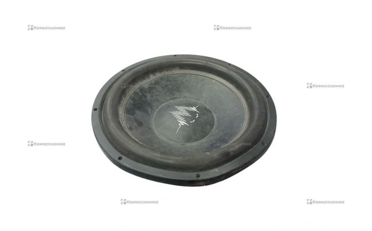 Сабвуфер MOMO