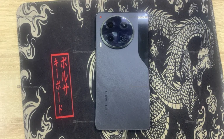 Tecno Camon 30 8/256 ГБ