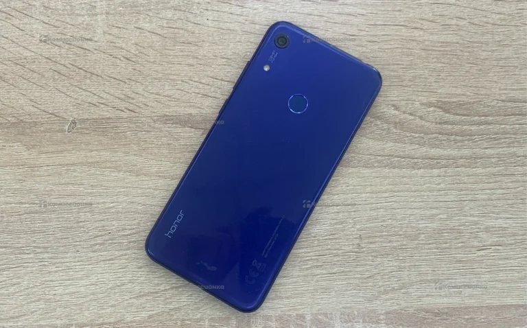 Honor 8a 3/64gb