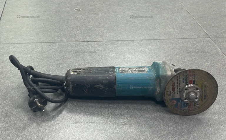 Ушм Makita 9558HN