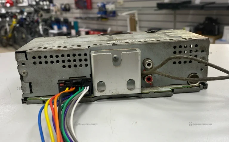 Автомагнитола  Pioneer MVH-180UBG