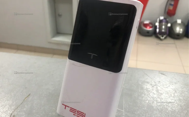 Power Bank Tesla