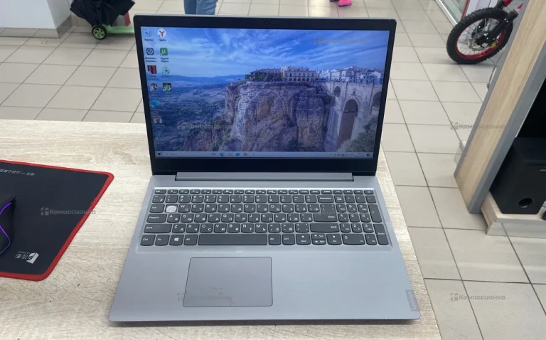 Ноутбук Lenovo s145-15Ast