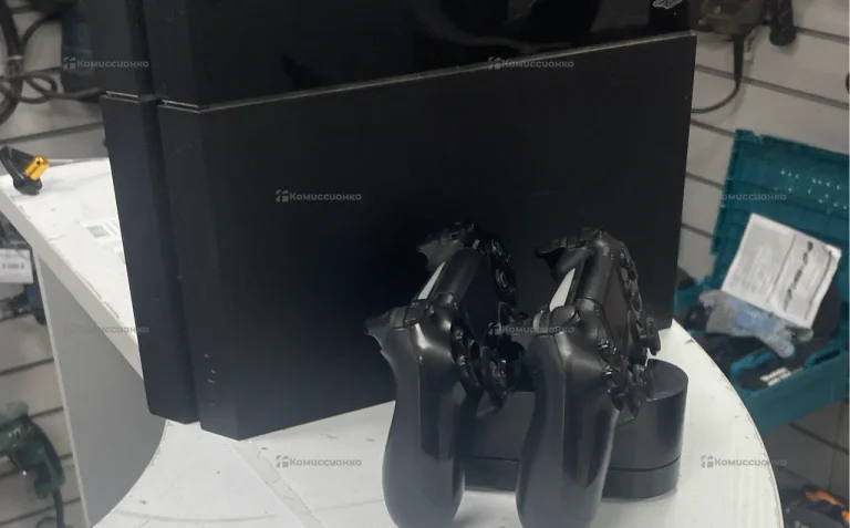 Приставка PS4. PS4 fat 500GB