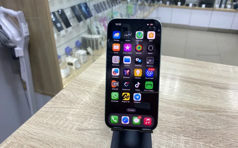 Apple iPhone 15 6/128 ГБ