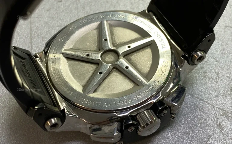 Часы Tissot T048417
