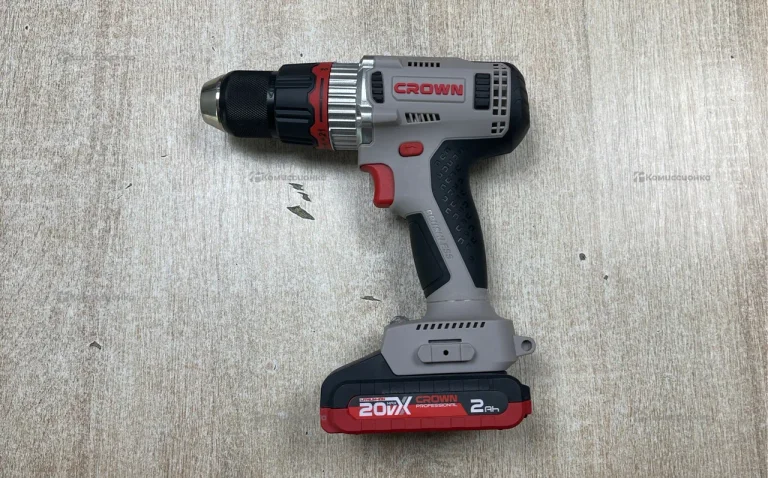 Аккумуляторный шуруповерт CROWN BL CT21090HMX-2 BMC