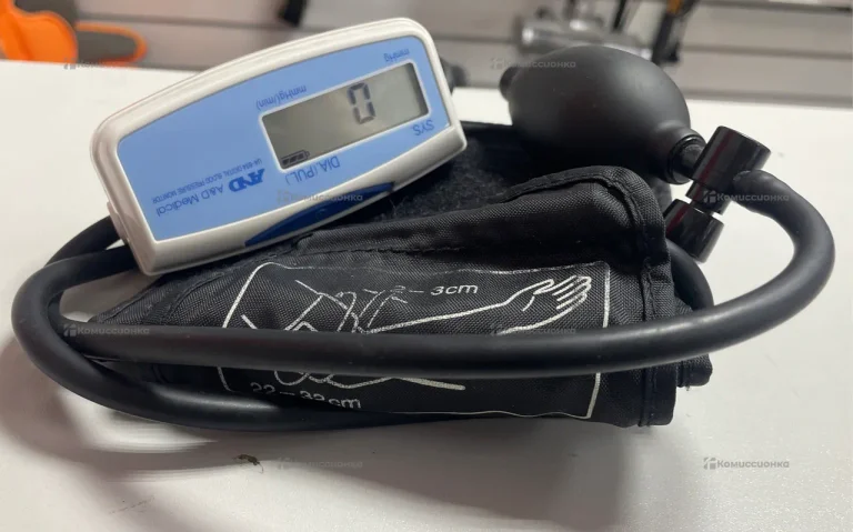 Тонометр AND  UA-604