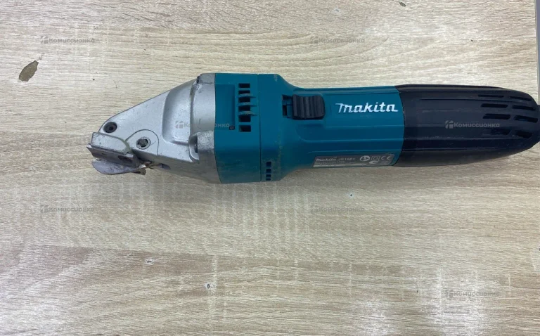 Ножницы Makita JS1601
