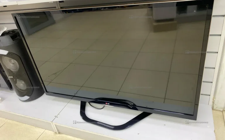 Телевизор LG 47LA643V