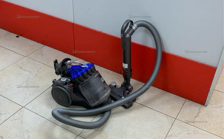Пылесос  dyson dc23