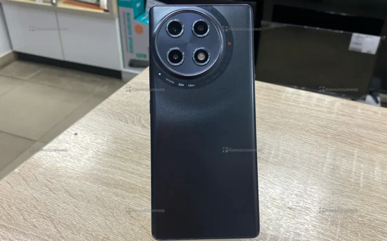 Tecno Camon 30S Pro 8/256 ГБ