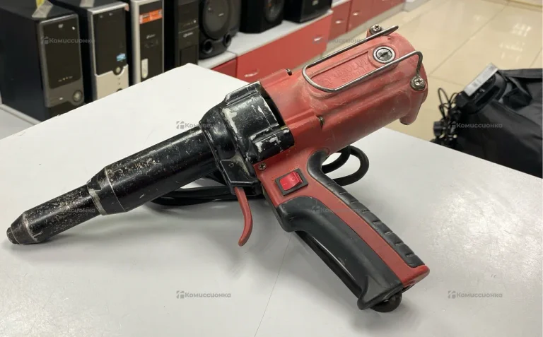 Заклепочник SK 1008