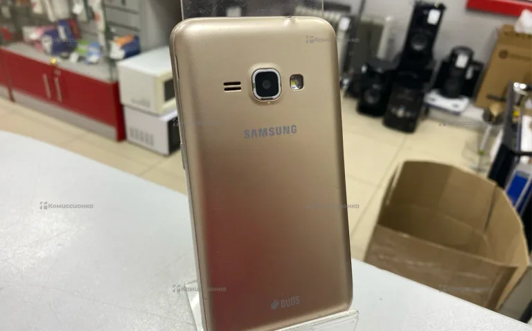 Samsung galaxy j1 2016 1/8Gb
