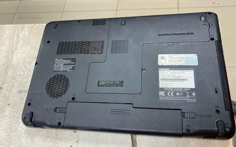 Ноутбук  Toshiba 15.6