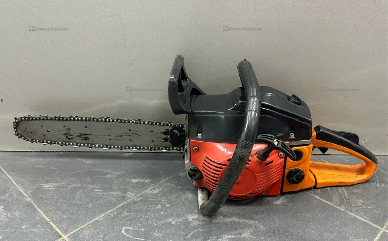 Бензопила оранжевая