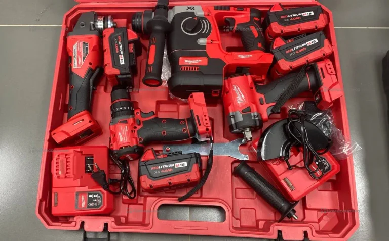 Аккумуляторный набор Milwaukee 4 в 1