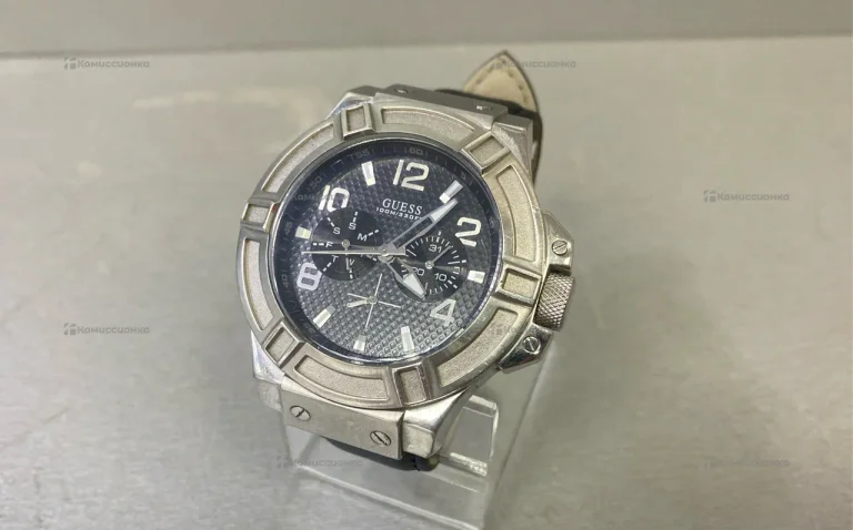 Часы Guess W0247G4