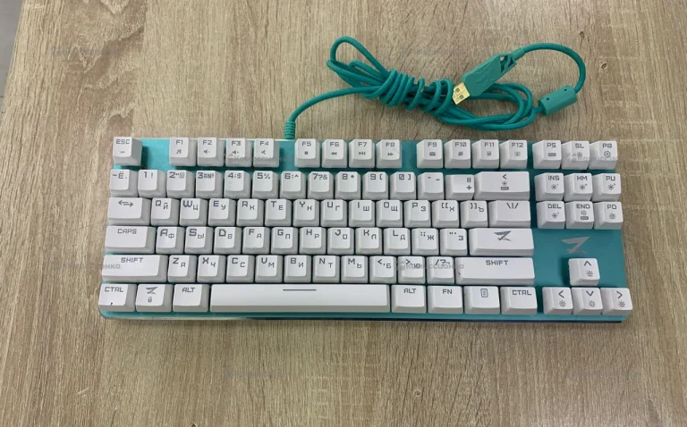 Клавиатура  Zet blade