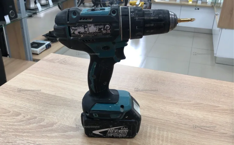 Аккумуляторная ударная дрель-шуруповерт DHP482RF