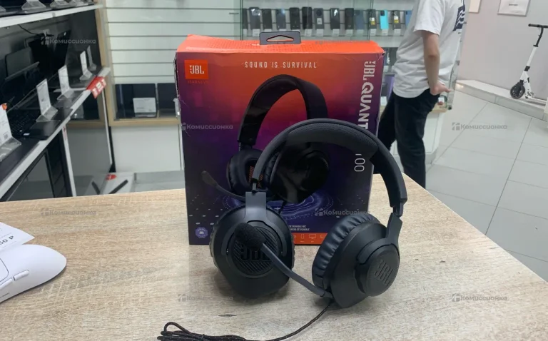 Наушники JBL quantum 100