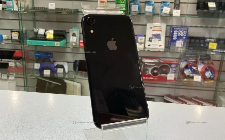 Apple iPhone XR 3/128 ГБ