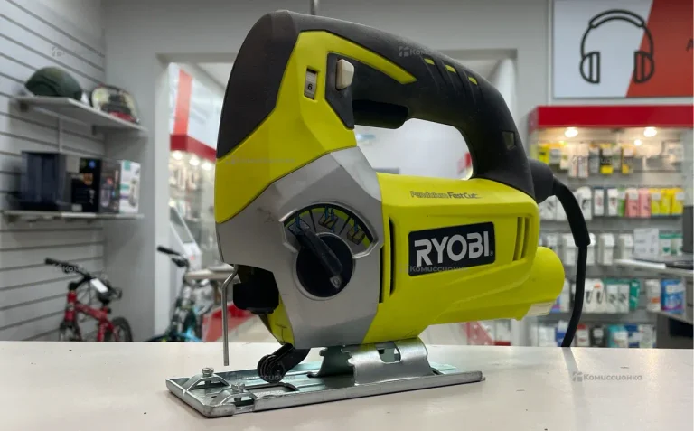 Электролобзик Ryobi EJ600