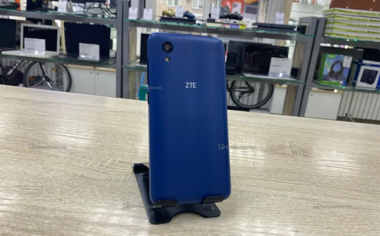 ZTE Blade L8 1/32 ГБ