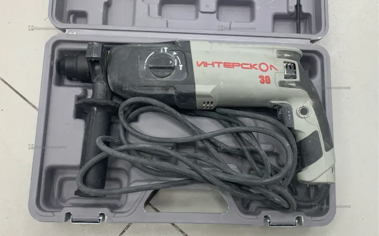 Перфоратор Интерскол П-30/900ЭР