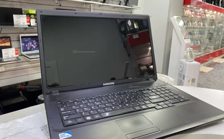 Ноутбук Samsung dual core t4200/3gb/250ssd
