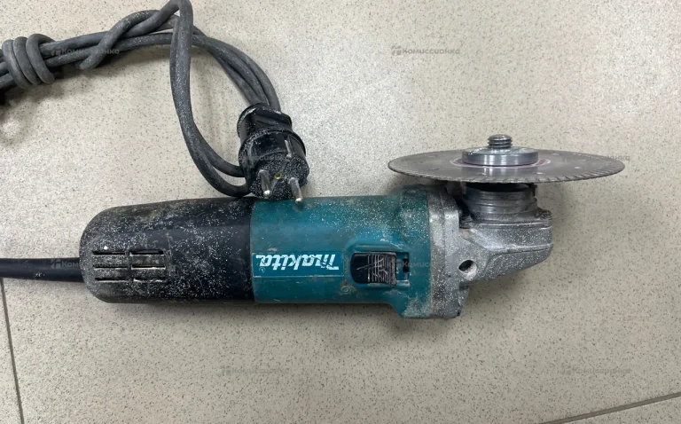 УШМ Makita 9558HNR