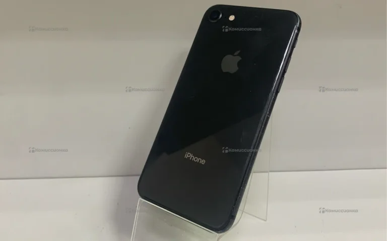Apple Iphone 8 64 ГБ