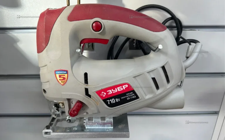 Электролобзик ЗУБР ЗЛ-710Э
