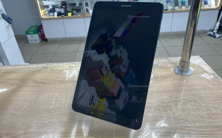 Планшет Samsung Galaxy Tab E 9.6 SM-T561N 8Gb