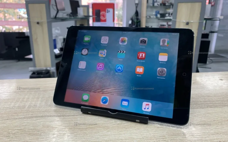 Планшет Apple iPad mini 64Gb Wi-Fi