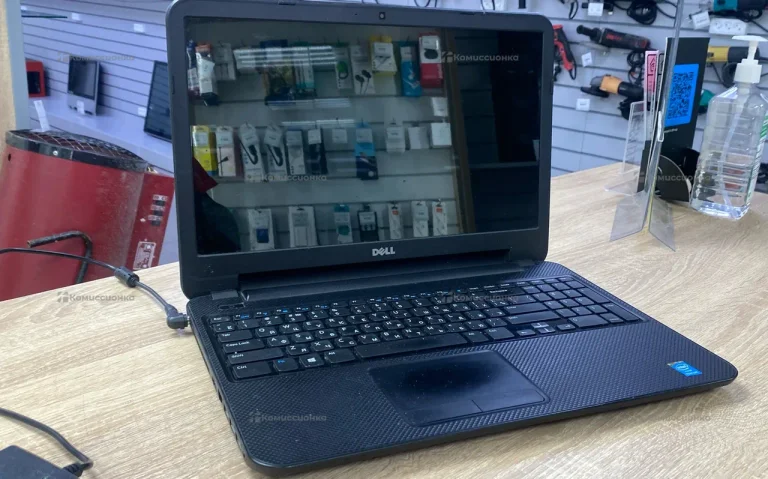 Ноутбук Dell Inspiron 3521