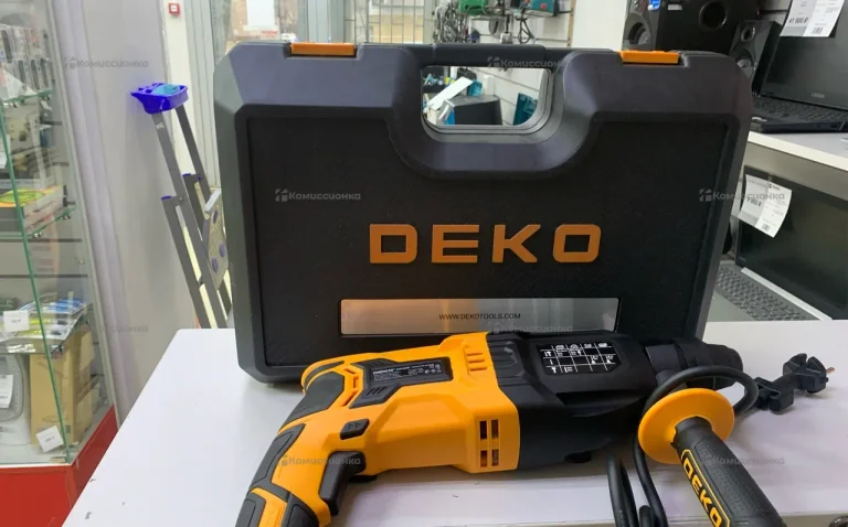 Перфоратор DEKO DKH 1200W