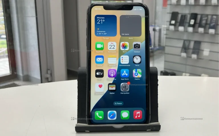 Apple iPhone 11 4/64 ГБ
