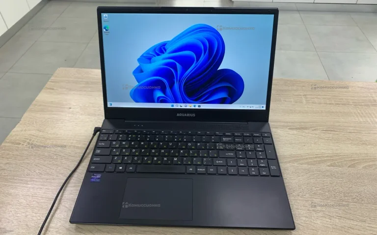 Ноутбук  Aquarius CMP NS685U R11