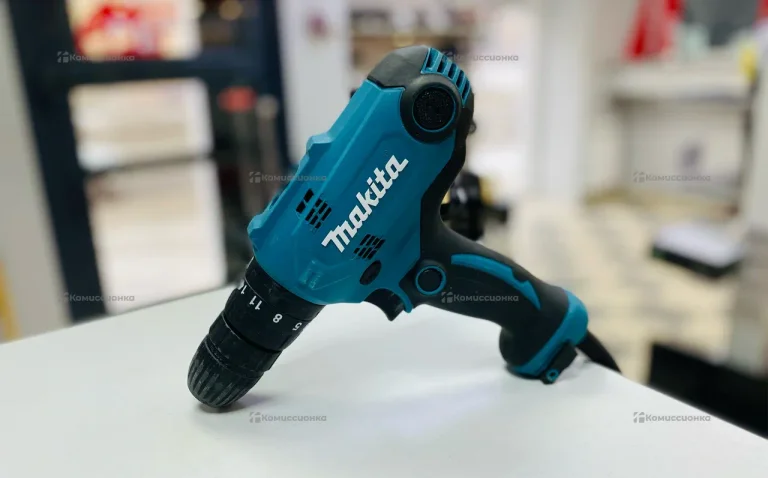 Ударная дрель-шуруповерт Makita HP0300