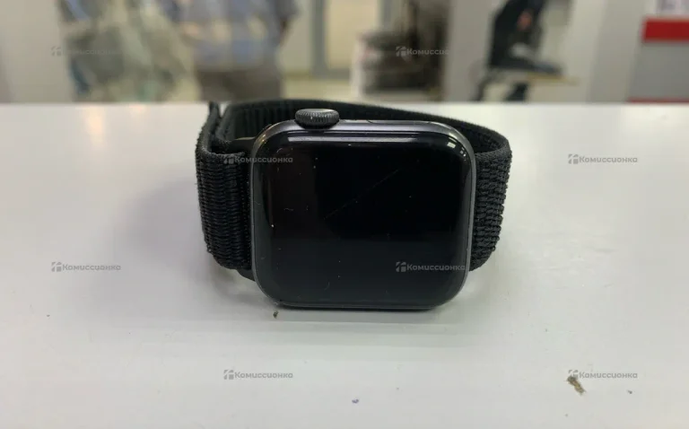 Часы Apple Watch SE 40mm