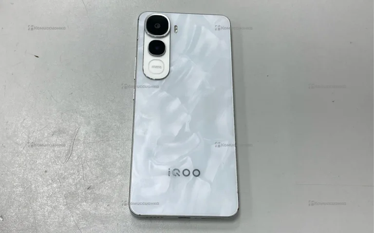 Vivo Iqoo Z10 lite 8/128gb
