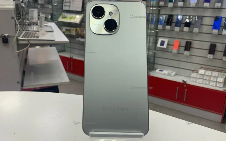 Tecno Spark 40C 8/128 ГБ