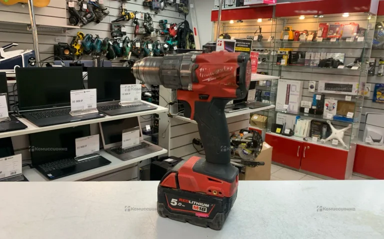 Шуруповерт Milwaukee M18